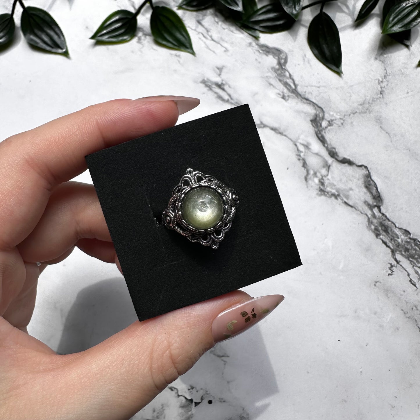 Anello Vintage in Mica Verde (Regolabile)