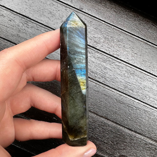 Torre in Labradorite